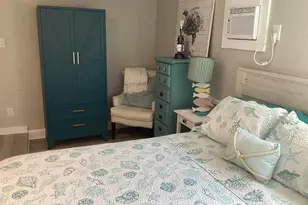 13121 4th St E, Madeira Beach, FL 33708 - Photo 9