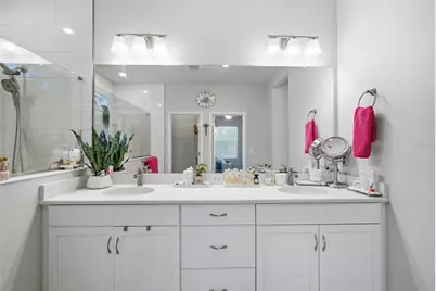 31477 Westbury Estates Avenue, Wesley Chapel, FL 33545 - Photo 39