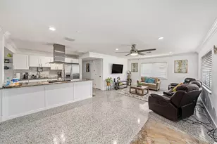 8017 Dell Dr, Tampa, FL 33615 - Photo 17