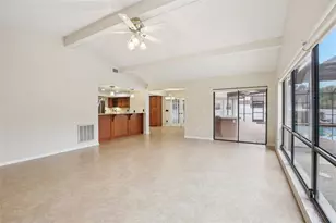 17913 Clear Lake Dr, Lutz, FL 33548 - Photo 15