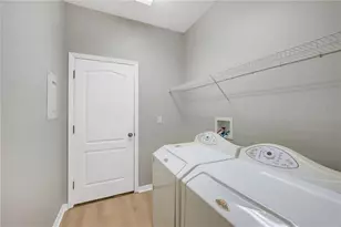 1834 Mira Lago Cir, Ruskin, FL 33570 - Photo 37