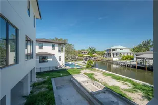 654 Geneva Pl, Tampa, FL 33606 - Photo 35