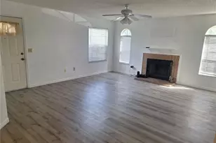 11910 Skylake Pl, Temple Terrace, FL 33617 - Photo 3