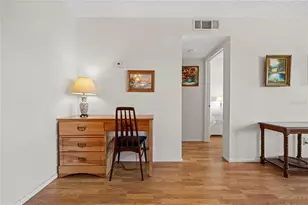 4910 Bay Street NE, Saint Petersburg, FL 33703 - Photo 9