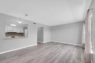 2043 Denmark St, Clearwater, FL 33763 - Photo 7