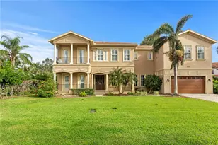 131 Miramar Blvd NE, Saint Petersburg, FL 33704 - Photo 9