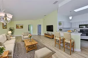 2411 Old Nantucket Ct, Sun City Center, FL 33573 - Photo 7