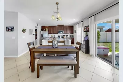 8105 Rothbury Hills Place, Gibsonton, FL 33534 - Photo 9