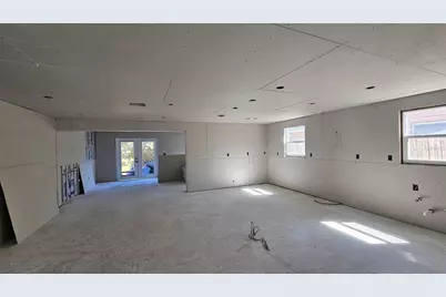 5519 Denver Street NE, Saint Petersburg, FL 33703 - Photo 7