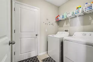 9424 Lemon Drop Loop, Sun City Center, FL 33573 - Photo 17