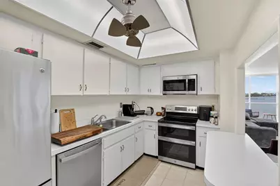 100 Pierce Street #703, Clearwater, FL 33756 - Photo 13