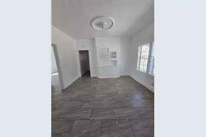 2001 11th Street S, Saint Petersburg, FL 33705 - Photo 5