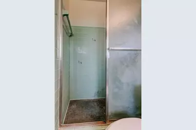 8586 Forsyth Drive, Seminole, FL 33772 - Photo 9