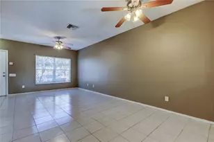 6318 Bayside Key Dr, Tampa, FL 33615 - Photo 9