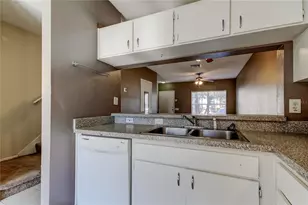 6318 Bayside Key Dr, Tampa, FL 33615 - Photo 13