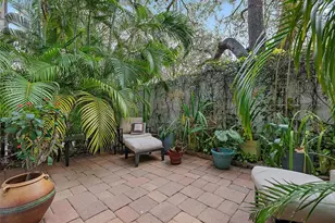 325 5th Ave S, Saint Petersburg, FL 33701 - Photo 15