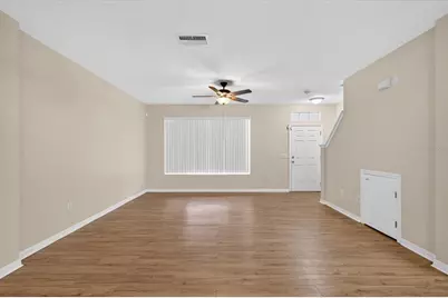 11047 Black Swan Court, Seffner, FL 33584 - Photo 13