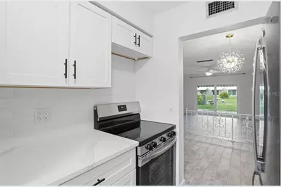 6927 Place De La Paix #6927, Saint Petersburg, FL 33707 - Photo 11