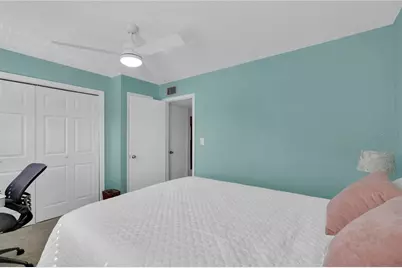 6927 Place De La Paix #6927, Saint Petersburg, FL 33707 - Photo 21