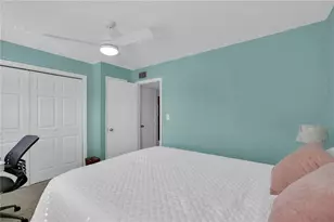 6927 Place De La Paix, Saint Petersburg, FL 33707 - Photo 21