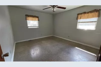 10705 N Dixon Avenue, Tampa, FL 33612 - Photo 11