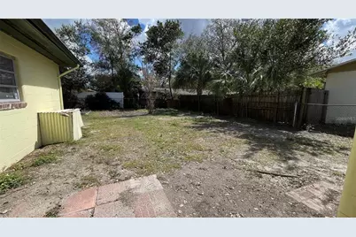10705 N Dixon Avenue, Tampa, FL 33612 - Photo 21