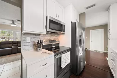 1339 Russell Drive N, Saint Petersburg, FL 33710 - Photo 7