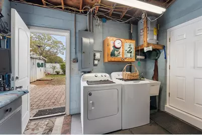 1339 Russell Drive N, Saint Petersburg, FL 33710 - Photo 19