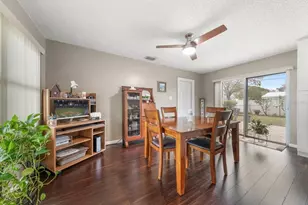 1339 Russell Dr N, Saint Petersburg, FL 33710 - Photo 11