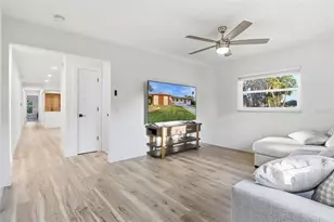 1729 SE 3rd Ct, Crystal River, FL 34429 - Photo 13