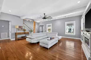 2005 Jackson St N, Saint Petersburg, FL 33704 - Photo 9