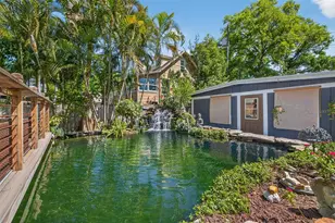 2005 Jackson St N, Saint Petersburg, FL 33704 - Photo 47