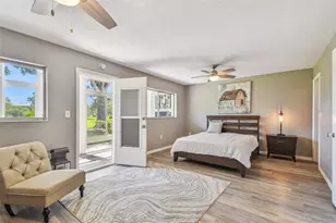 8080 112th St, Seminole, FL 33772 - Photo 13