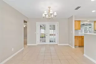 2554 Rolling Oaks Dr, Palm Harbor, FL 34683 - Photo 5