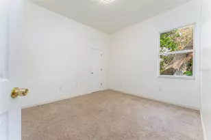 5703 Eaglepoint Pl, Lithia, FL 33547 - Photo 21