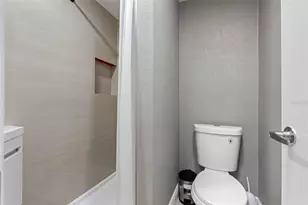 10113 Royal Acres Ct, Tampa, FL 33615 - Photo 39