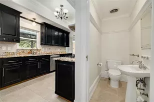 333 30th Ave N, Saint Petersburg, FL 33704 - Photo 9