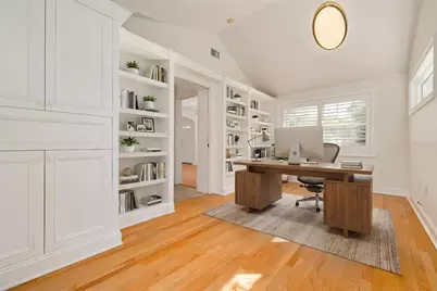 333 30th Avenue N, Saint Petersburg, FL 33704 - Photo 5