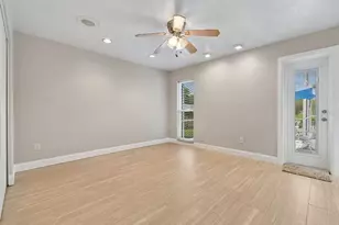 1611 Sunnyhills Dr, Brandon, FL 33510 - Photo 21