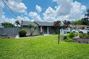 1611 Sunnyhills Dr, Brandon, FL 33510 - Photo 43
