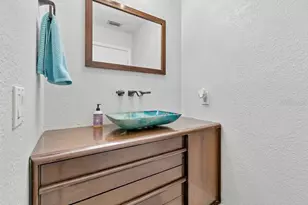 1611 Sunnyhills Dr, Brandon, FL 33510 - Photo 29
