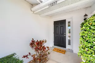 12277 91st Ave, Seminole, FL 33772 - Photo 9