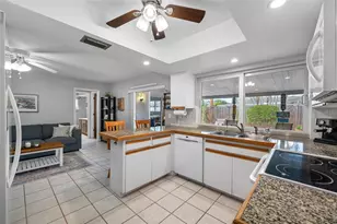 12277 91st Ave, Seminole, FL 33772 - Photo 17