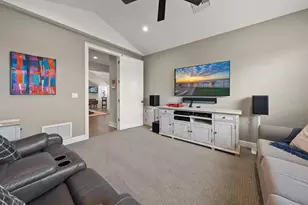 109 Driftwood Ln, Largo, FL 33770 - Photo 55