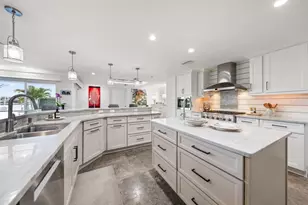 109 Driftwood Ln, Largo, FL 33770 - Photo 9