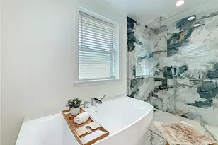 3021 Granville Ct N, Saint Petersburg, FL 33704 - Photo 37