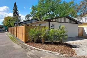 3021 Granville Ct N, Saint Petersburg, FL 33704 - Photo 5