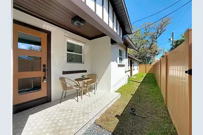 3021 Granville Court N, Saint Petersburg, FL 33704 - Photo 7