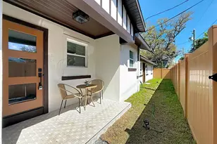 3021 Granville Ct N, Saint Petersburg, FL 33704 - Photo 7