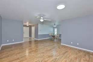 2514 Locksley St, Sun City Center, FL 33573 - Photo 9